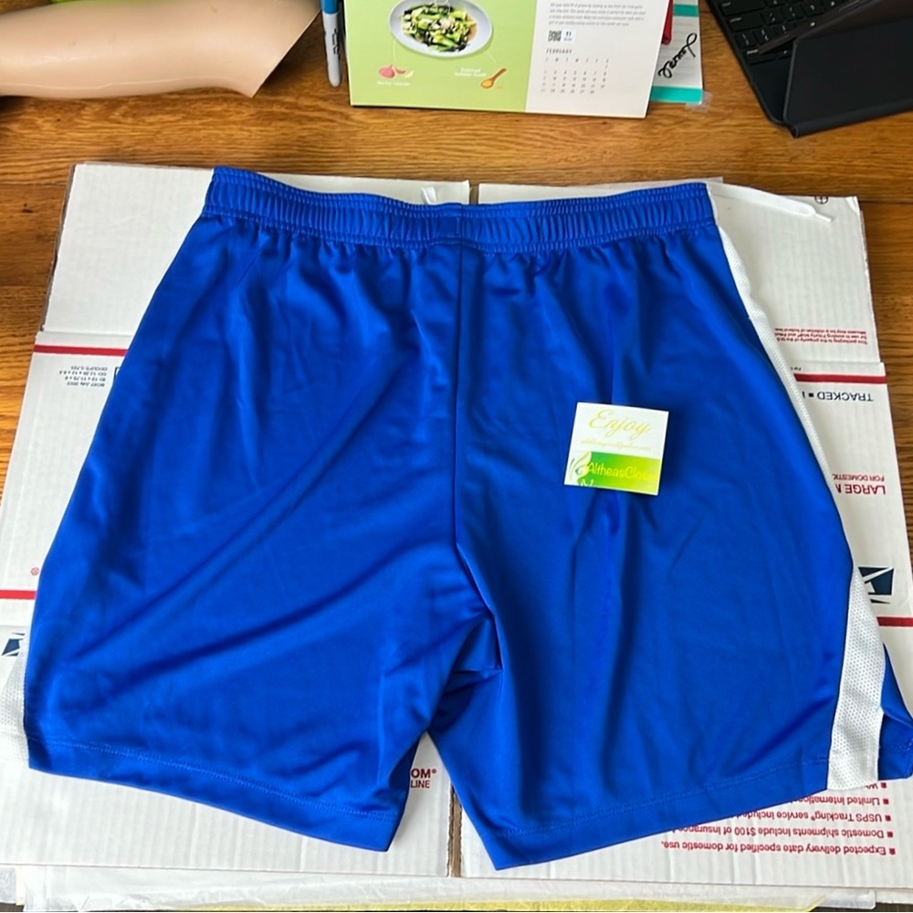Nike shorts - Picture 4 of 5